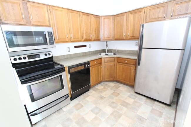 Building Photo - 1112 Aspen Dr