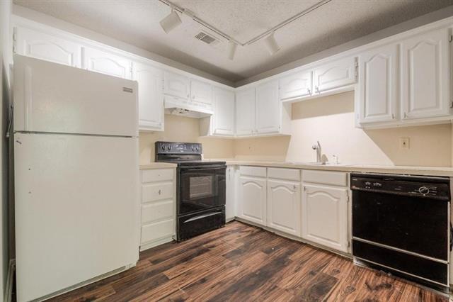 Building Photo - 244 W McFarland St