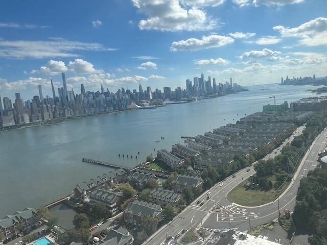 Building Photo - 7000 BLVD E