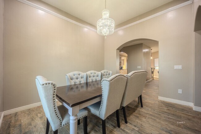 Building Photo - 2985 Bentley Dr