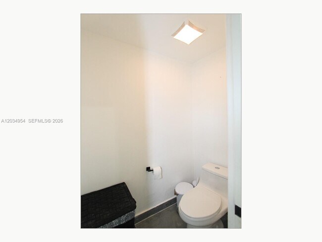 Building Photo - 14740 SW 108th Terrace