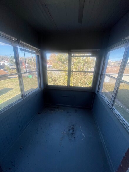 Building Photo - 3633 Dunnica Ave