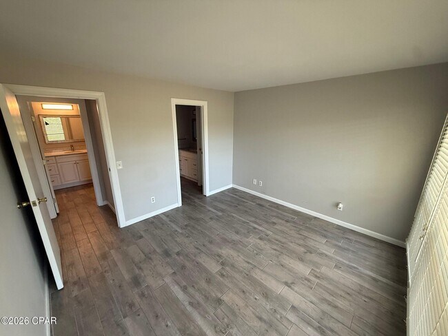 Building Photo - 4301 Bay Point Rd