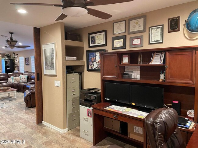 Building Photo - 14948 W Maui Ln