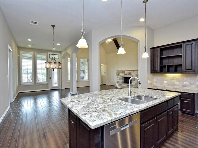 Building Photo - 300 Flintlock Dr