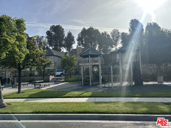 Building Photo - 3630 Medici Ln