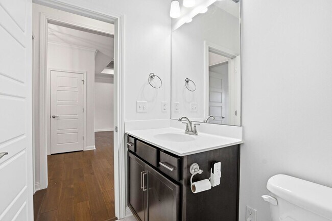 Building Photo - 2035 Prestwick Pl