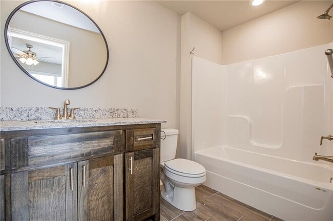 Building Photo - 2003 Azlin Pl