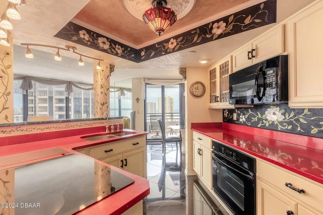 Building Photo - 1 Oceans West Blvd