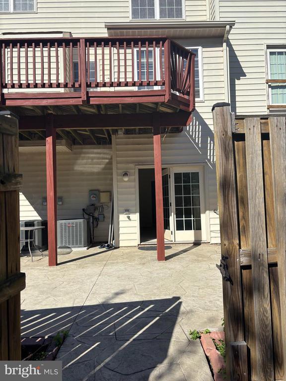 Building Photo - 43725 Banshee Heights Terrace