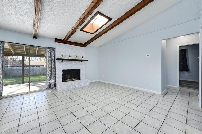 Building Photo - 9924 Chukar Bend