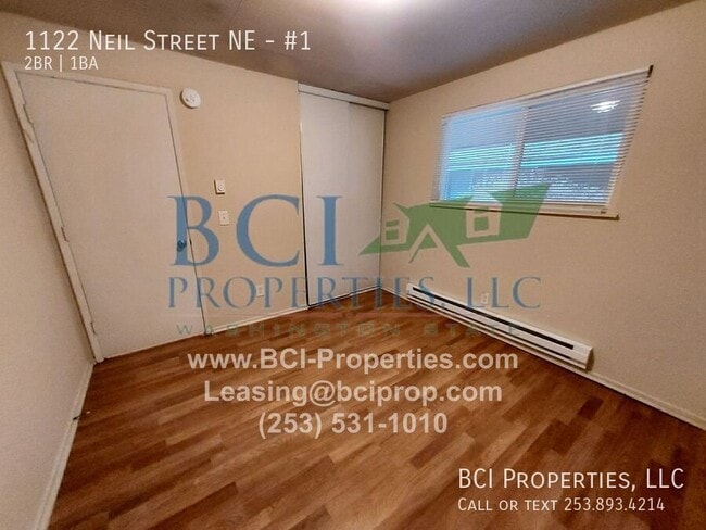 Building Photo - 1122 Neil St NE