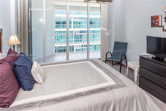 Building Photo - 9341 Collins Ave