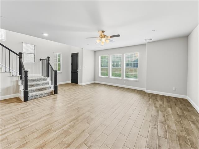 Building Photo - 213 Suma Dr