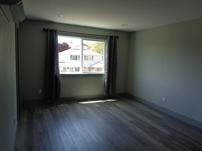 Building Photo - 1364 Northern Heights Loop NE