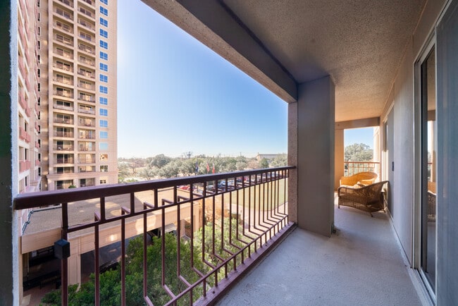 Building Photo - 1 Towers Park Ln