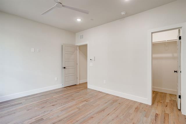 Building Photo - 300 Foch St
