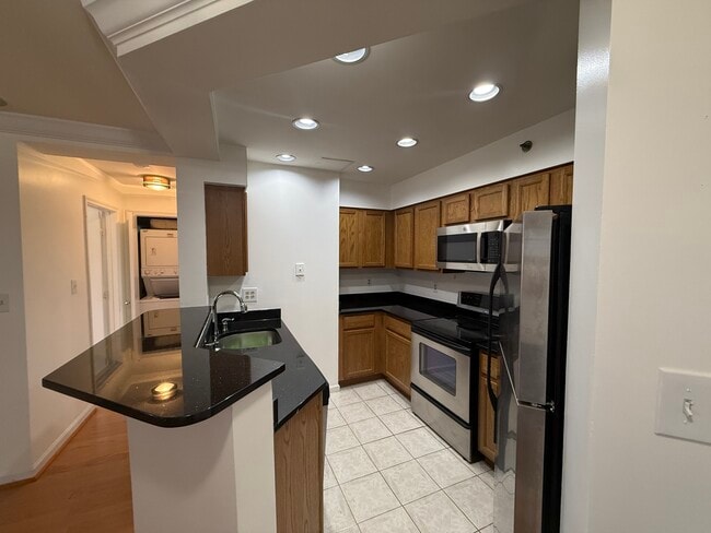 Building Photo - 1230 23rd St NW