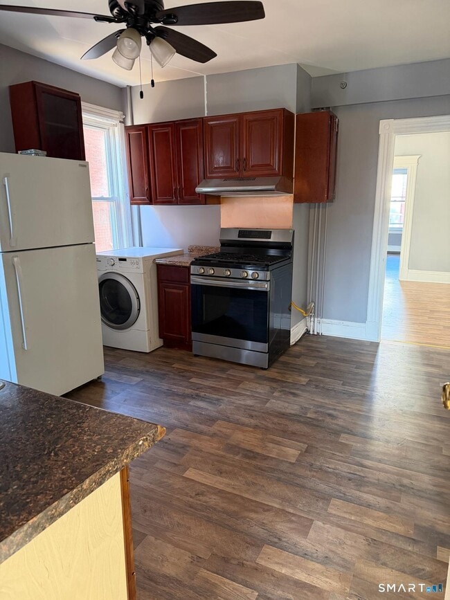 Building Photo - 117 Shultas Pl