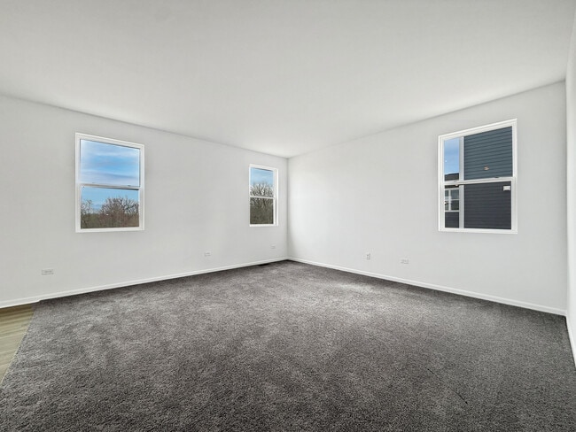 Building Photo - 1215 Stonegate Dr
