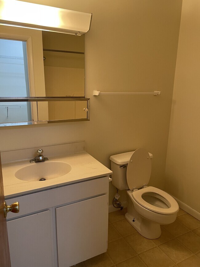 Building Photo - 101 Harvest Dr