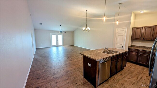 Building Photo - 5333 W Customer Ct