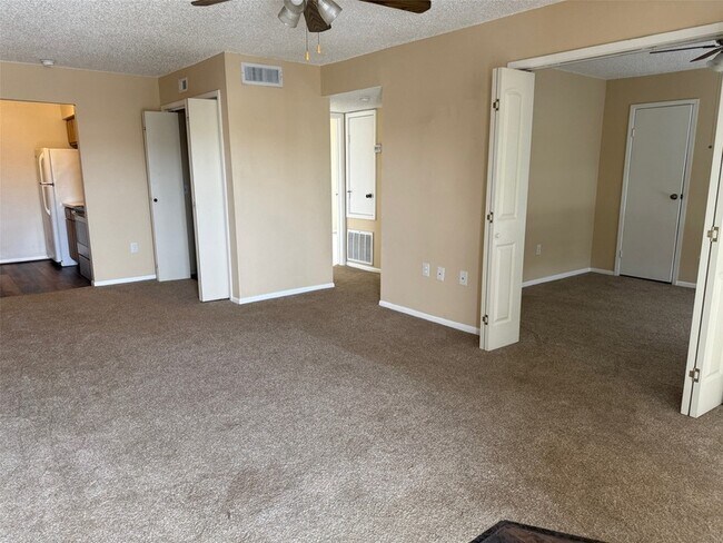 Building Photo - 260 El Dorado Blvd