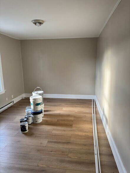 Building Photo - 307 Chipman St