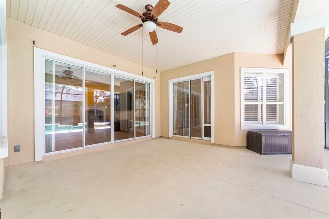 Building Photo - 425 Gallardo Cir