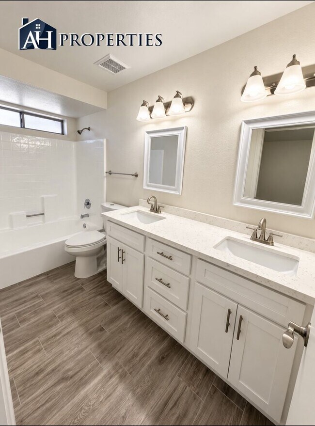 Building Photo - 7516 W Tonto Dr