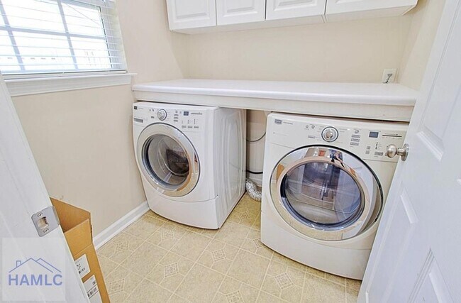 Building Photo - 7 Limestone Ln