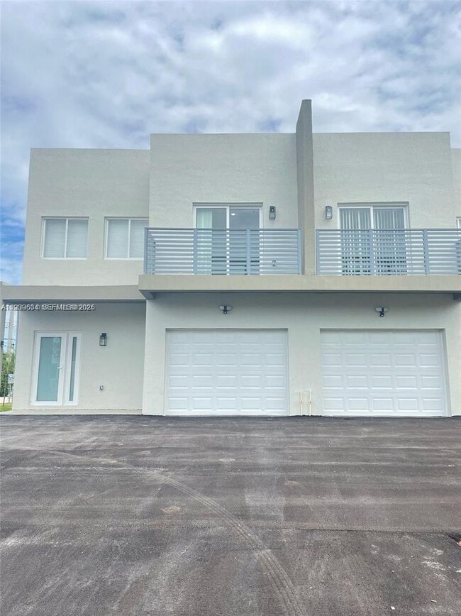 Building Photo - 116 NW 10th St