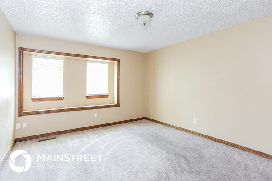 Building Photo - 8312 NW 112th St