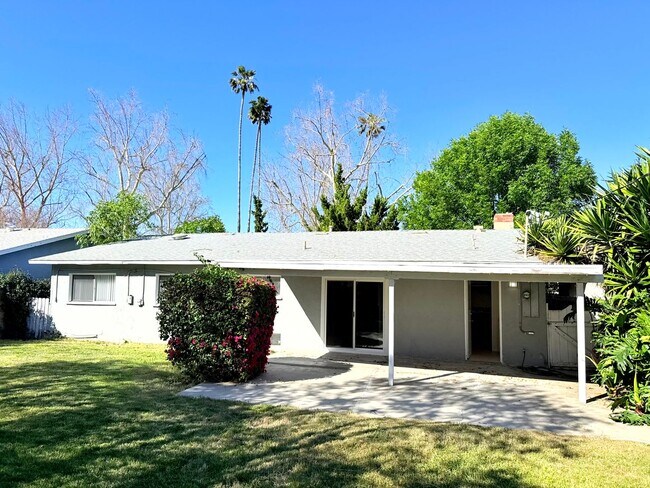 Building Photo - Beautiful Renovated Spacious 4 Bed - 2 Bath Home in West Hills