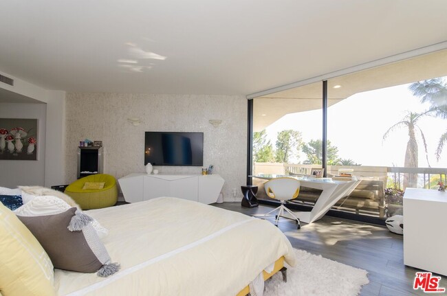 Building Photo - 510 Leslie Ln