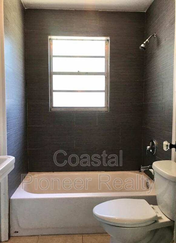 Building Photo - 108 W Hanna Ave