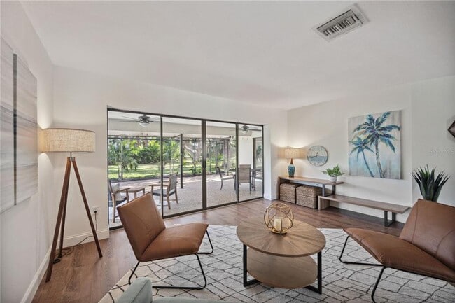 Building Photo - 456 Yacht Harbor Dr
