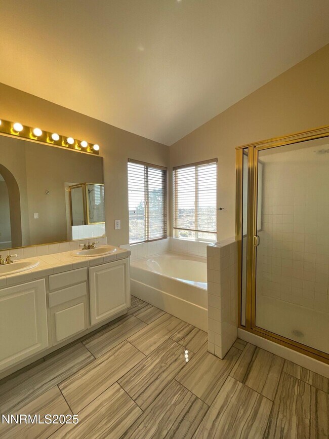 Building Photo - 5398 Coit Dr