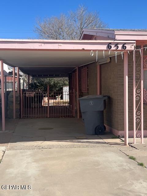 Building Photo - 656 Cortez Dr