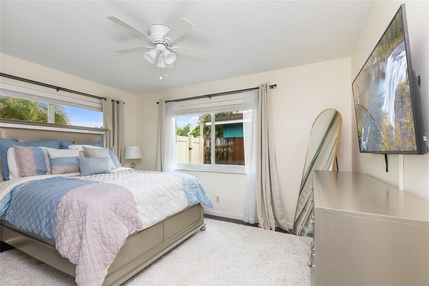 Building Photo - 3130 NW 69th St