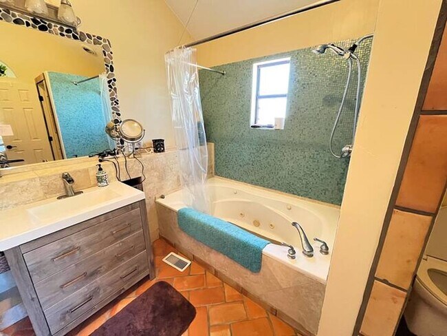 Building Photo - Horsemans Property