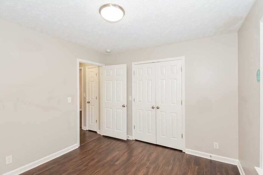 Building Photo - 208 Painter Dr