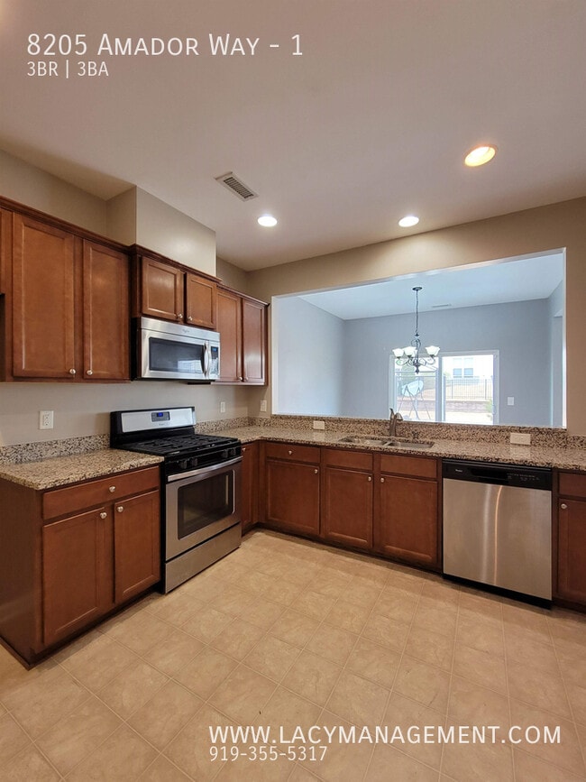 Building Photo - 8205 Amador Way