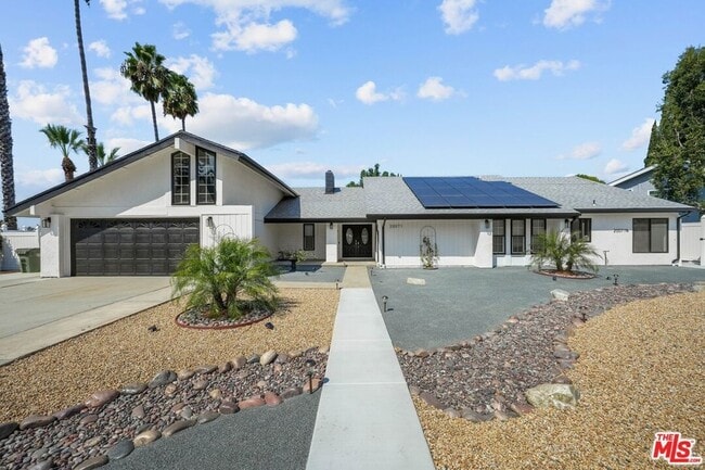 Building Photo - 20071 Emerald Meadow Dr