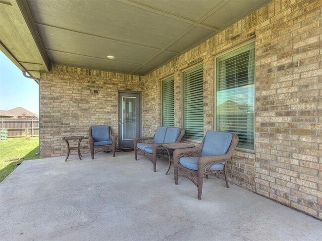 Building Photo - 1391 Hickory Trl