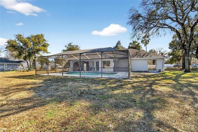 Building Photo - 15047 Woodbury Rd