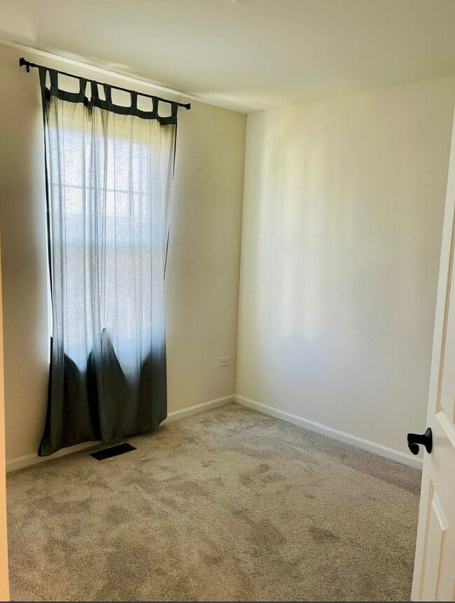 Building Photo - 4165 Chelsea Mnr Cir