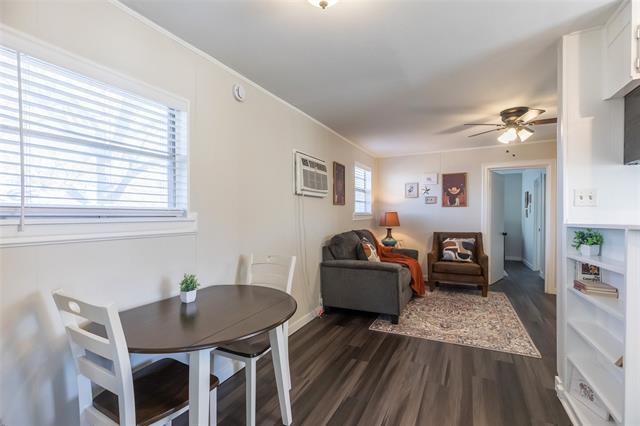 Building Photo - 750 E N 14th St