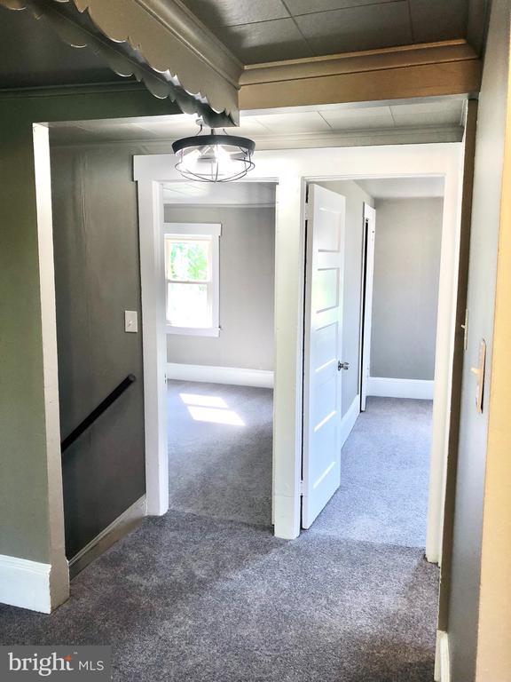 Building Photo - 4001 Center Ave