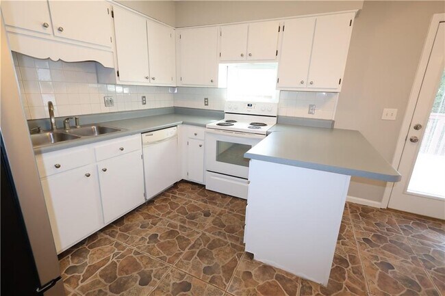 Building Photo - 3946 Blake Ct